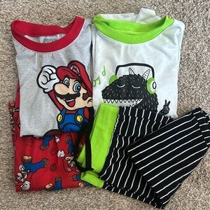 Pajama sets bundle of two size 8